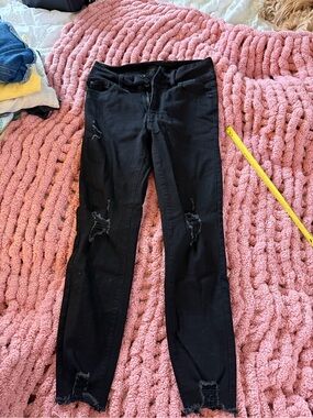 Kendall + Kylie Ultra Rise Skinny Black Distressed Jeans Size 9/29